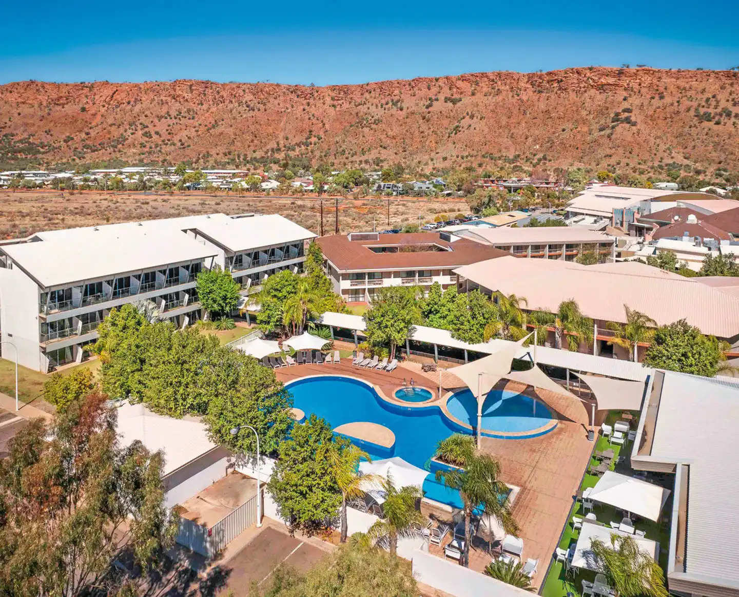 Crowne Plaza Alice Springs Lasseters Aussenansicht