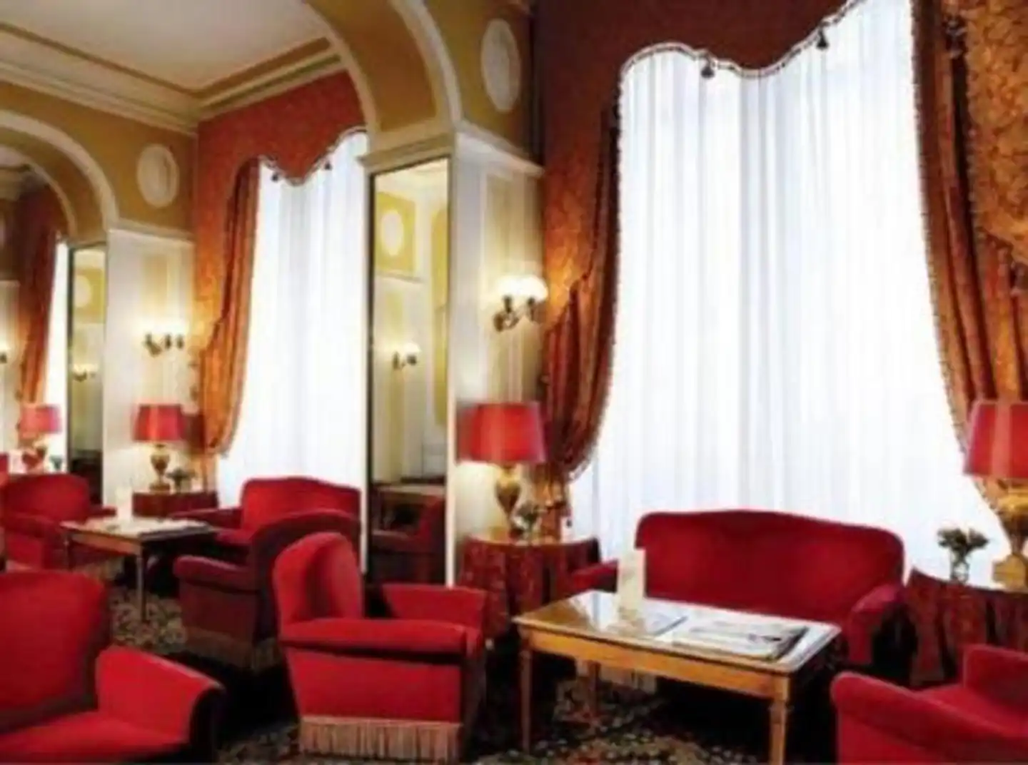 Bettoja Hotel Massimo d'Azeglio Lobby