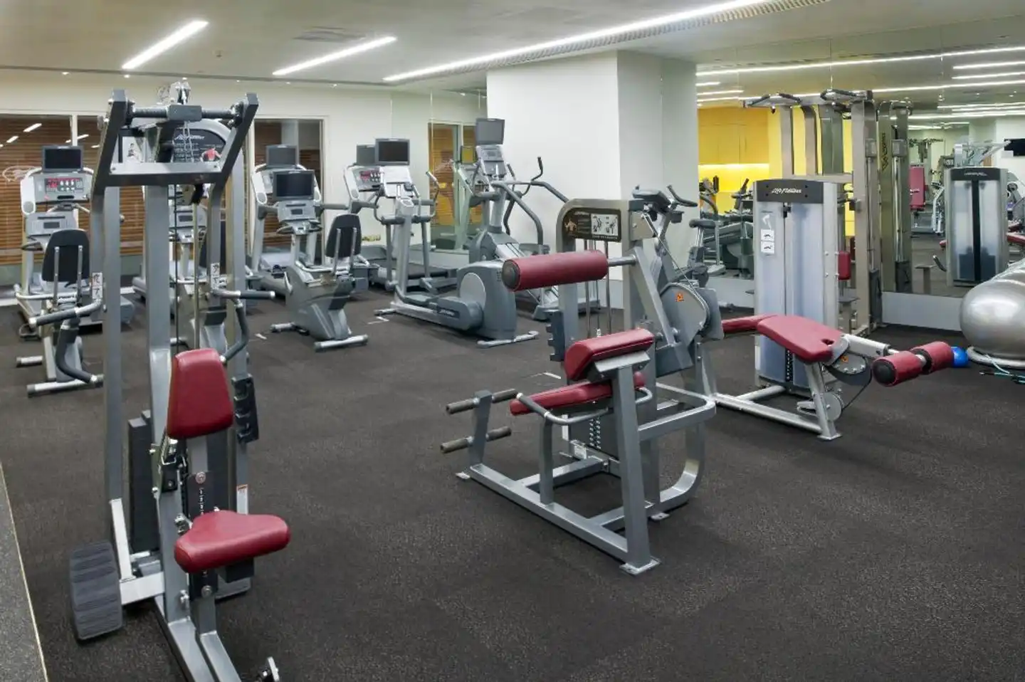 Crowne Plaza Abu Dhabi - Yas Island Sport und Entertainment