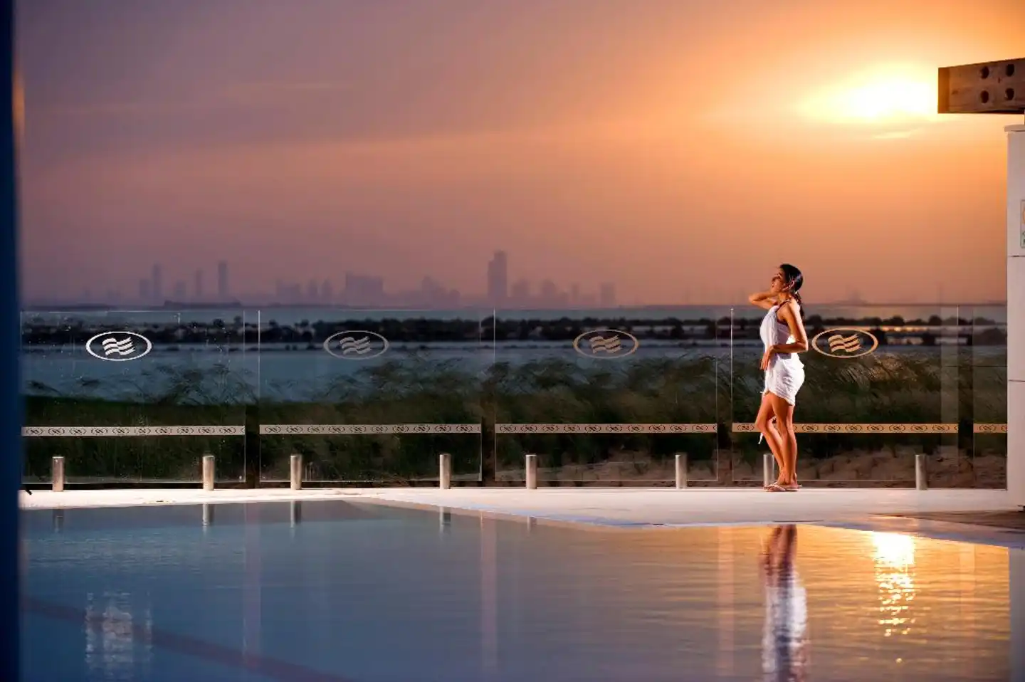 Crowne Plaza Abu Dhabi - Yas Island Pool
