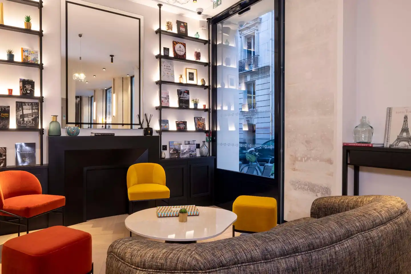 Le 12 Hotel Lobby