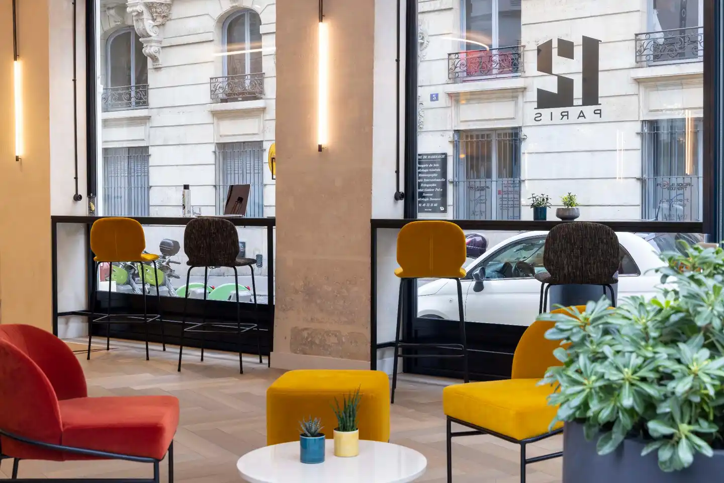 Le 12 Hotel Lobby