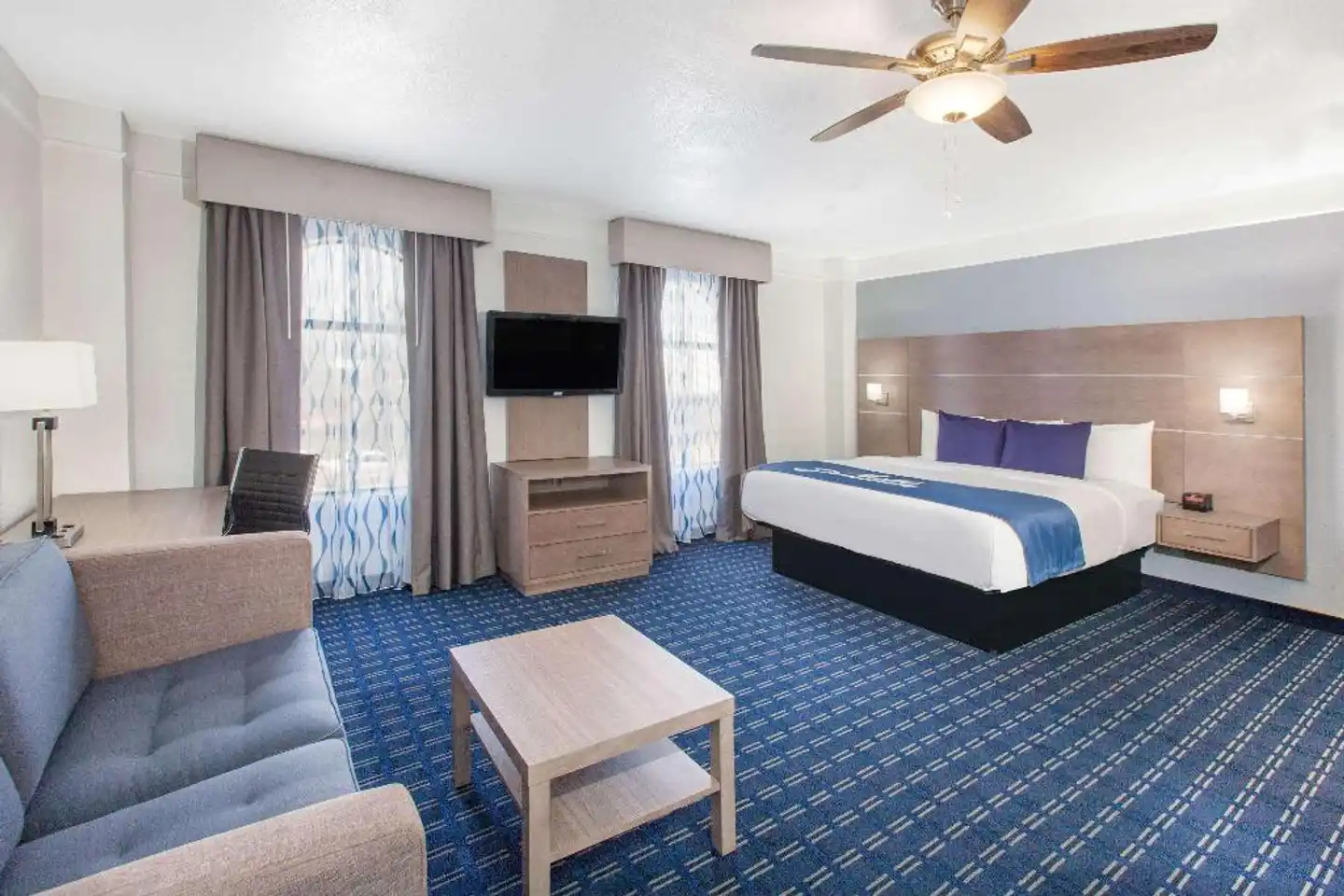 Days Inn & Suites by Wyndham Webster NASA-ClearLake-Houston Wohnbeispiel