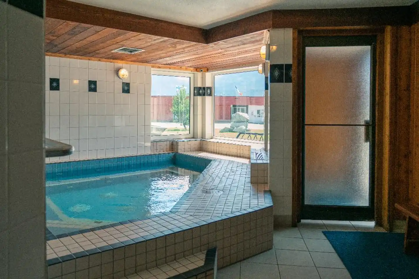 Canmore Rocky Mountain Ski Lodge Hallenbad