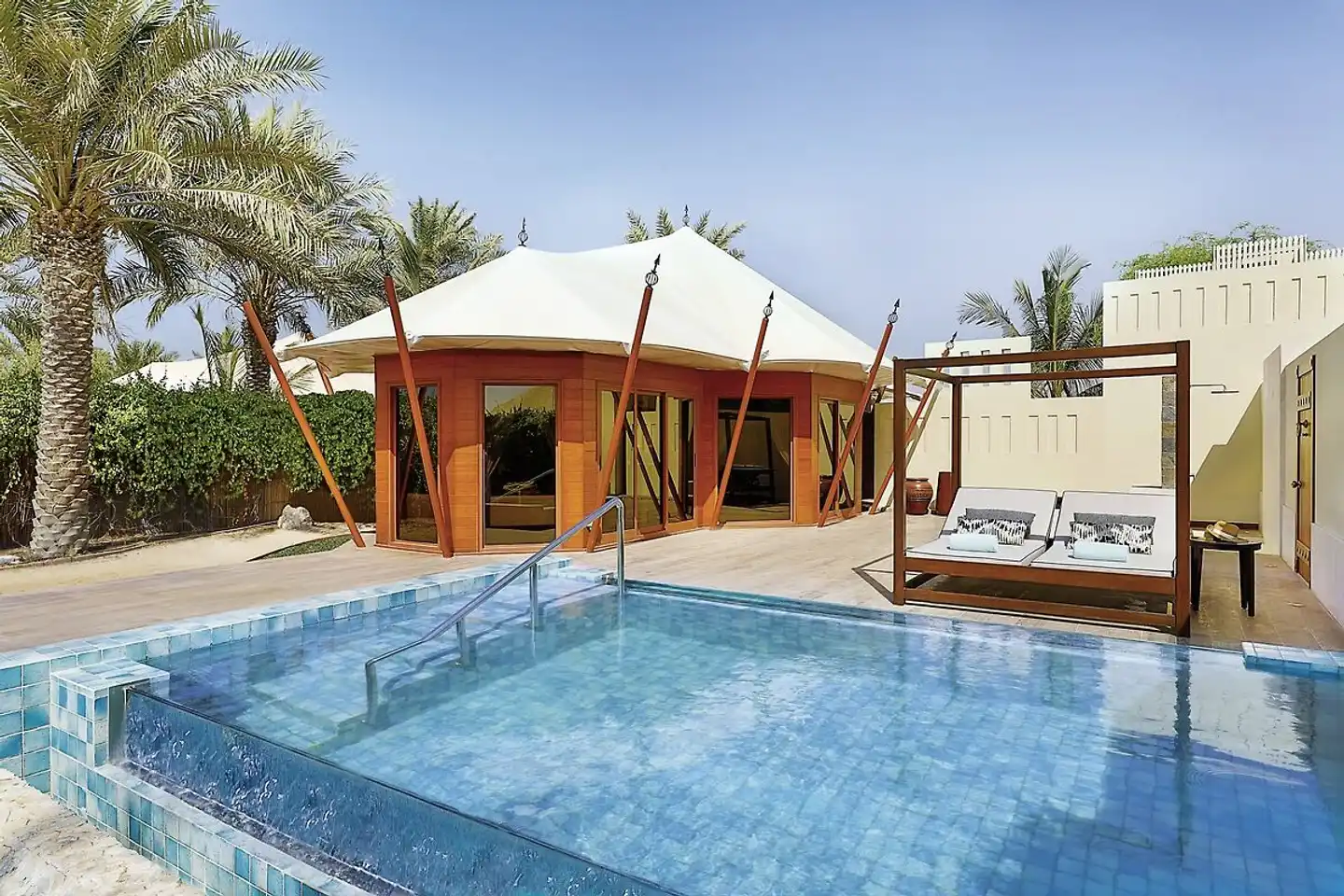 The Ritz-Carlton Ras Al Khaimah, Al Hamra Beach Pool