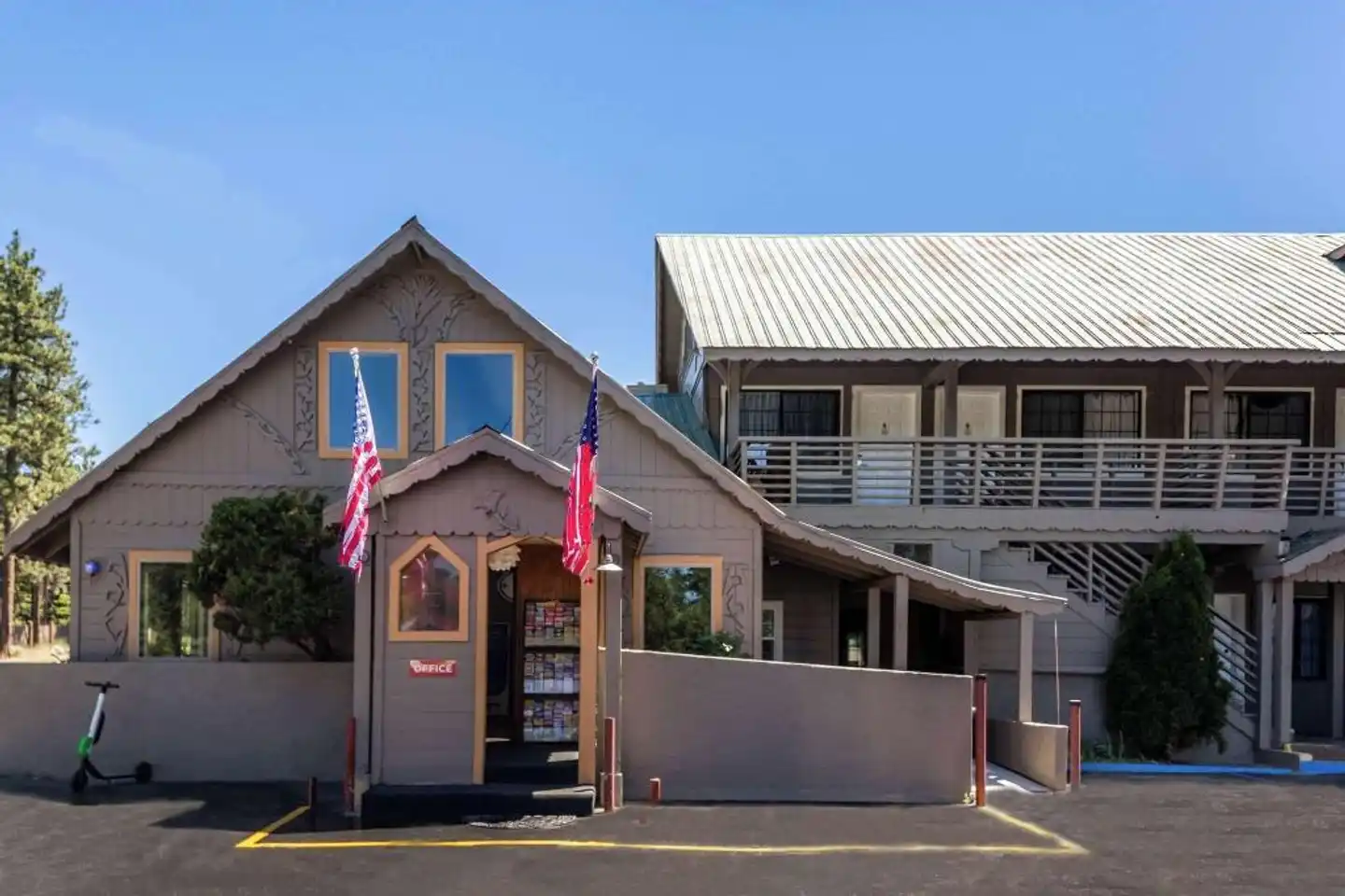 Econo Lodge Inn & Suites Aussenansicht