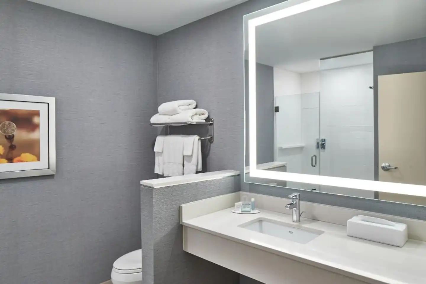 Fairfield Inn & Suites by Marriott Nashville Downtown/The Gulch Badezimmer