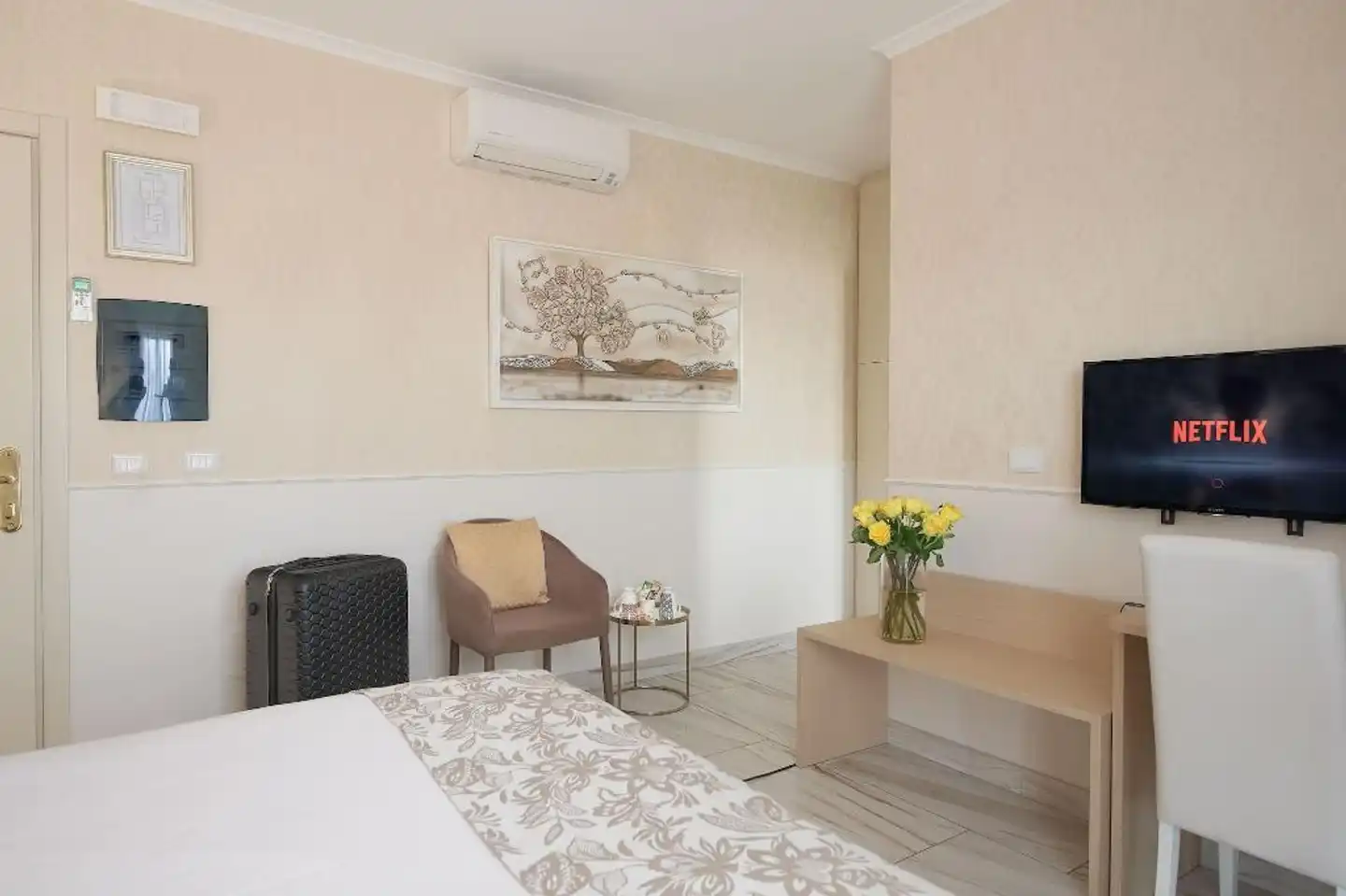 Rome Airport Inn Wohnbeispiel