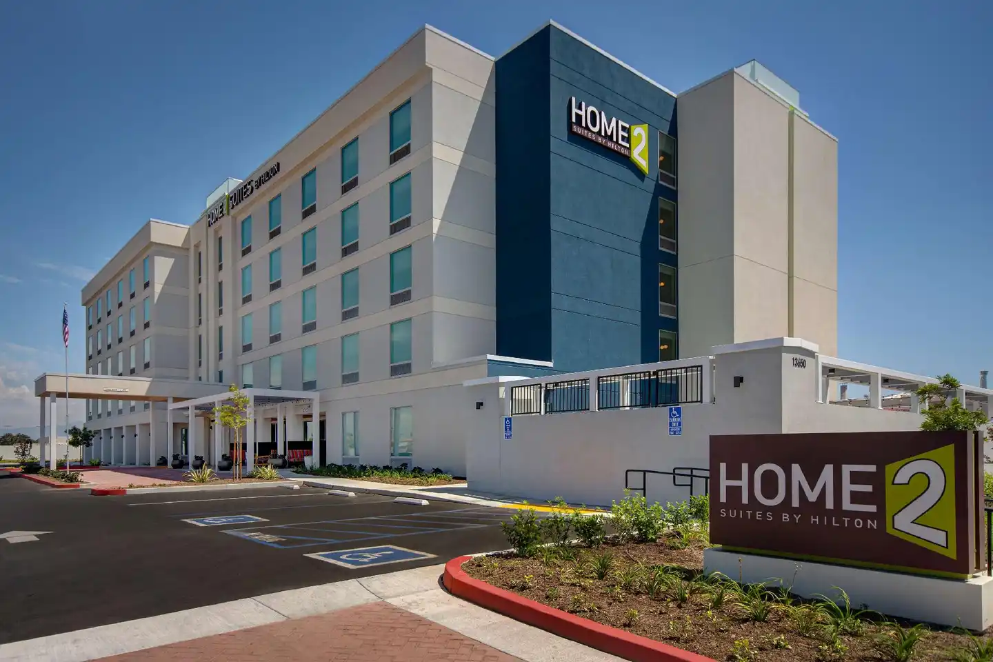 Home2 Suites by Hilton Garden Grove Aussenansicht