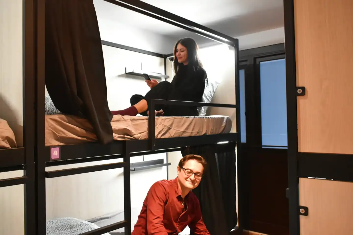 Hostelfam  Batllo Personen