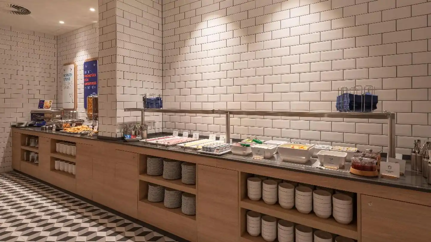 Holiday Inn Express & Suites Potsdam Badezimmer