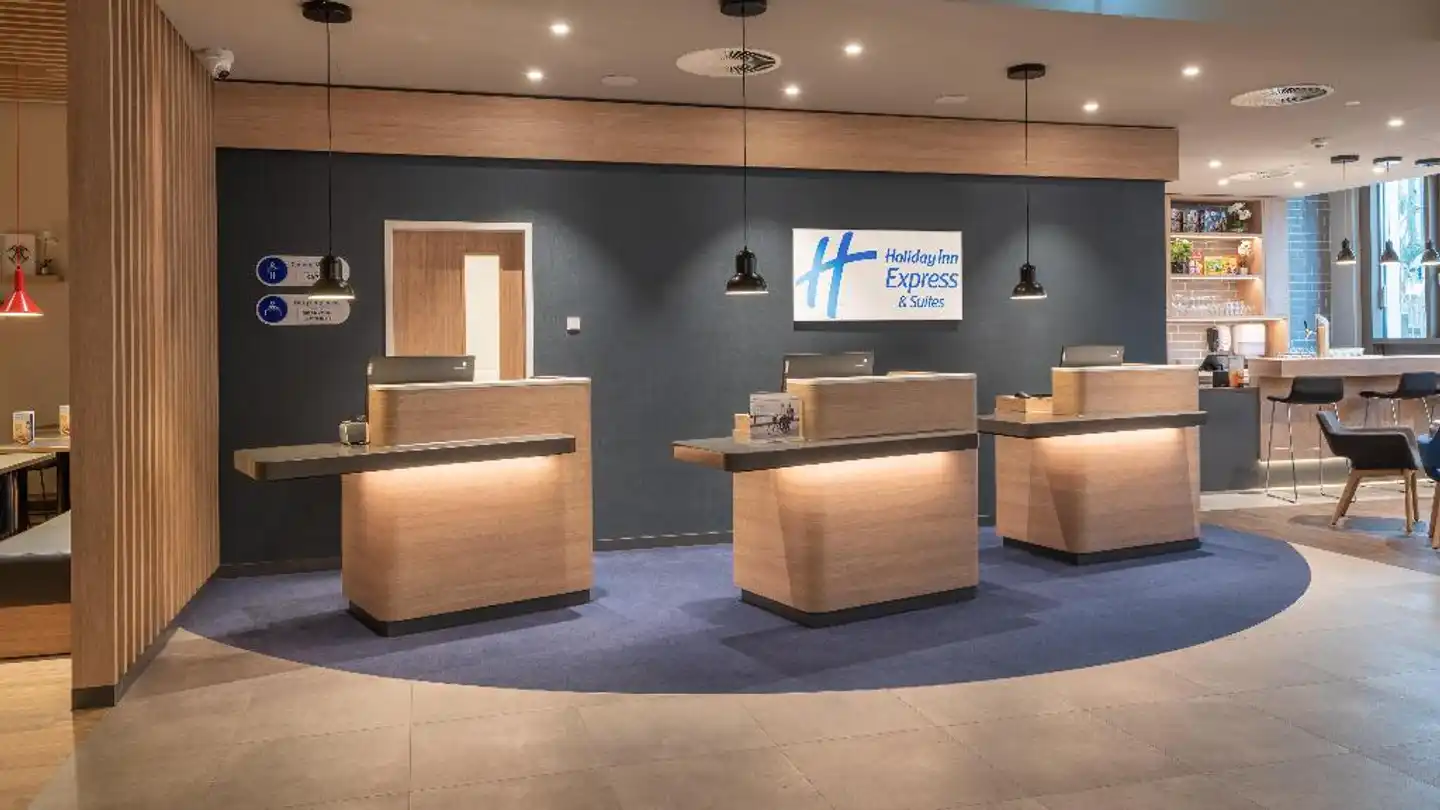 Holiday Inn Express & Suites Potsdam Lobby