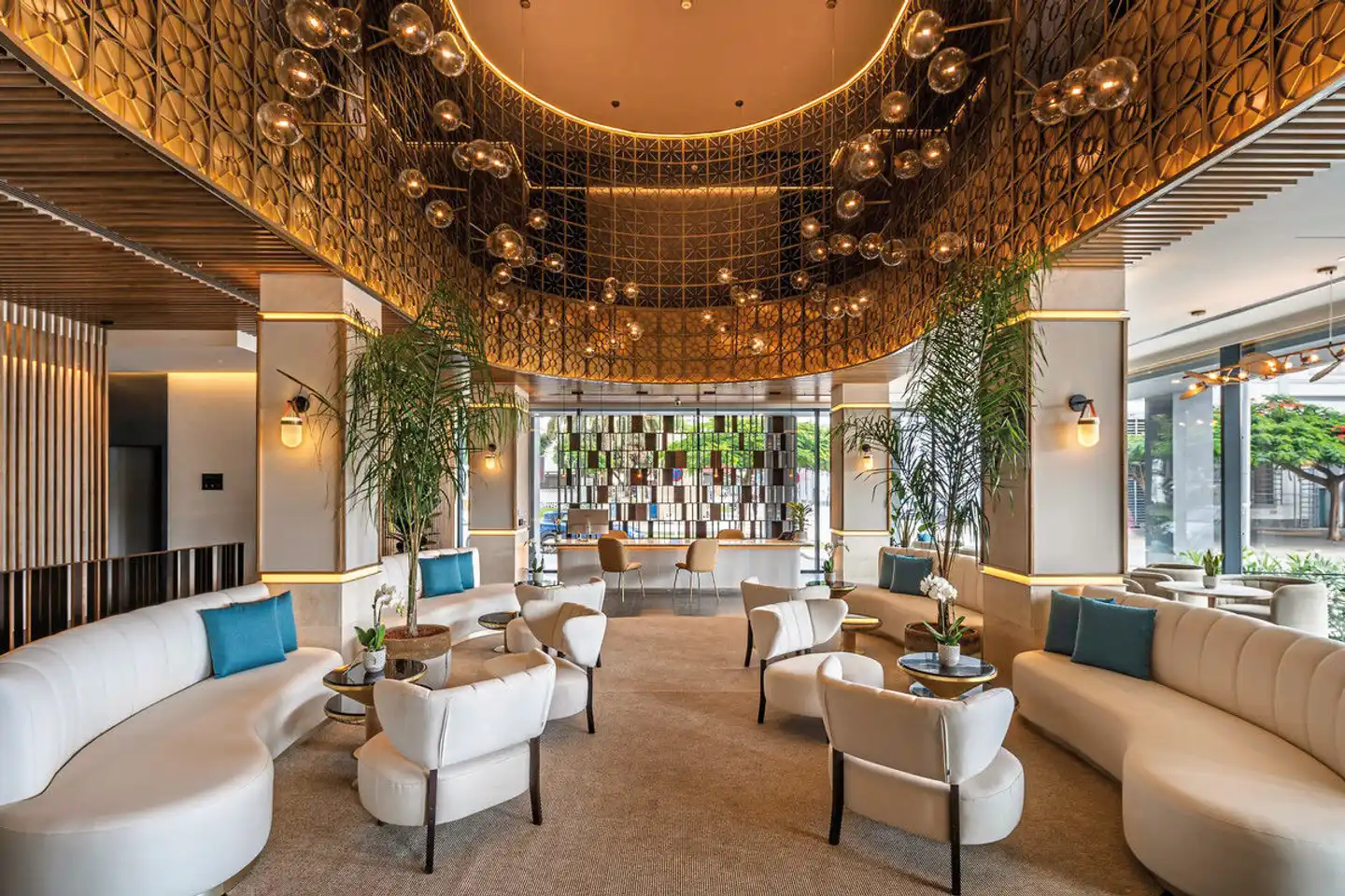 LIVVO Lumm Lobby