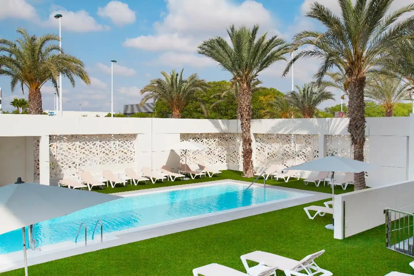 Hotel Port Elche Pool