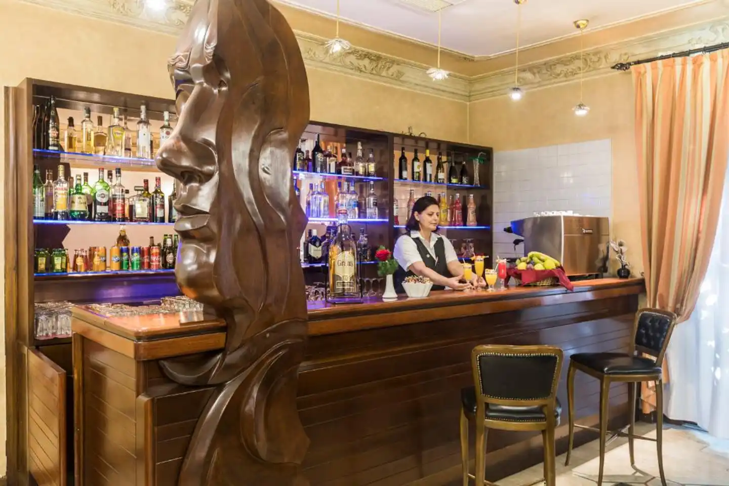 Villa Rosa Bar