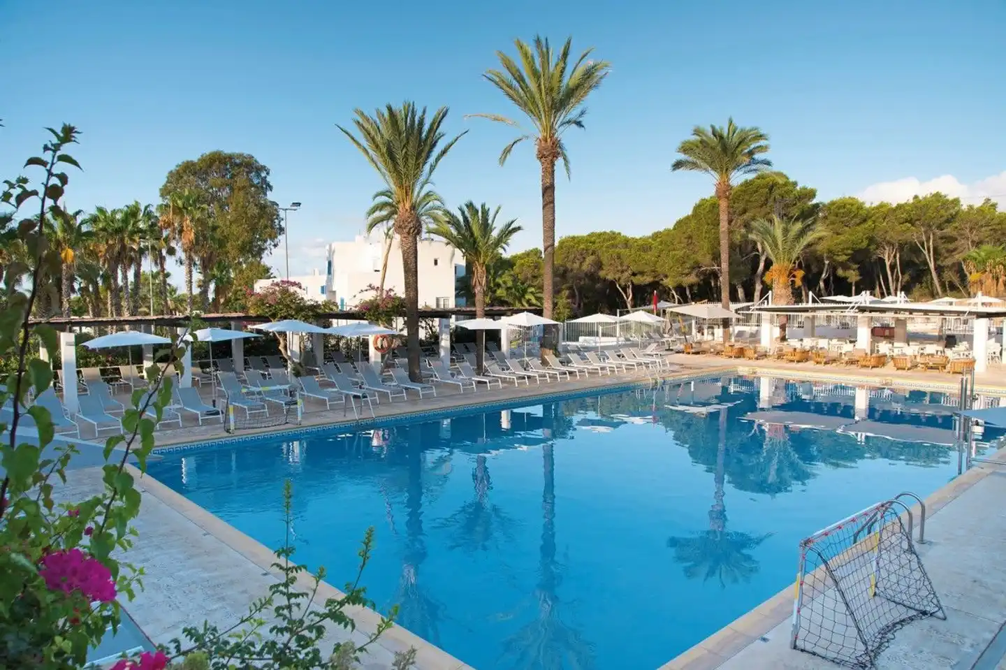 Cala Llenya Resort Ibiza Pool