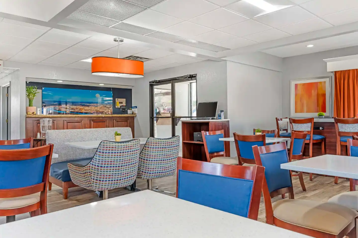 Best Western Royal Inn Lobby