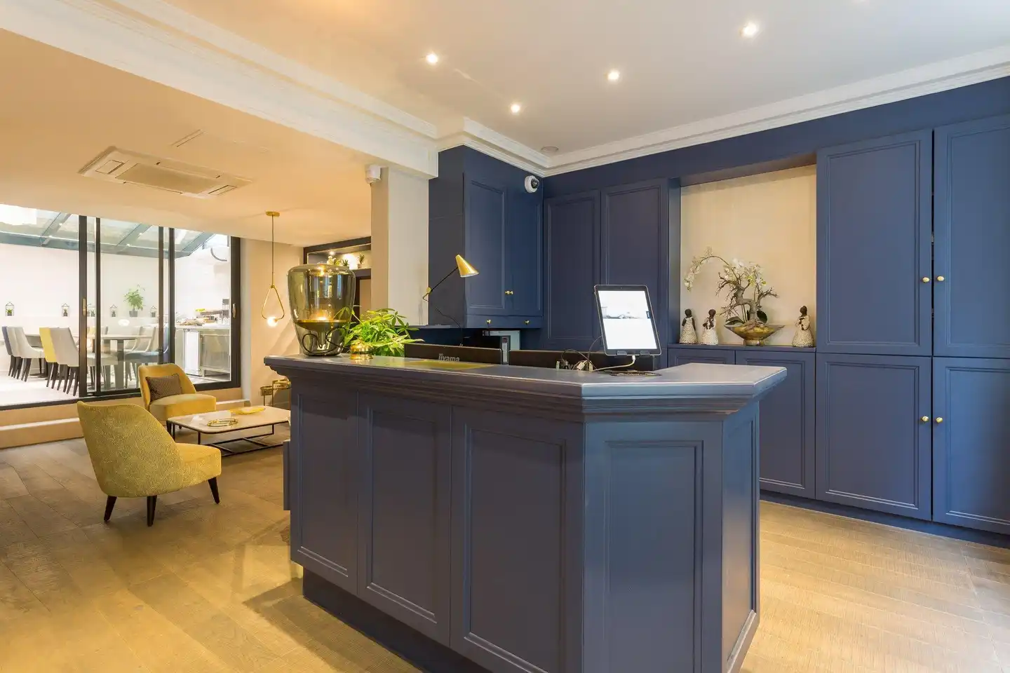 Jardin de Villiers Lobby