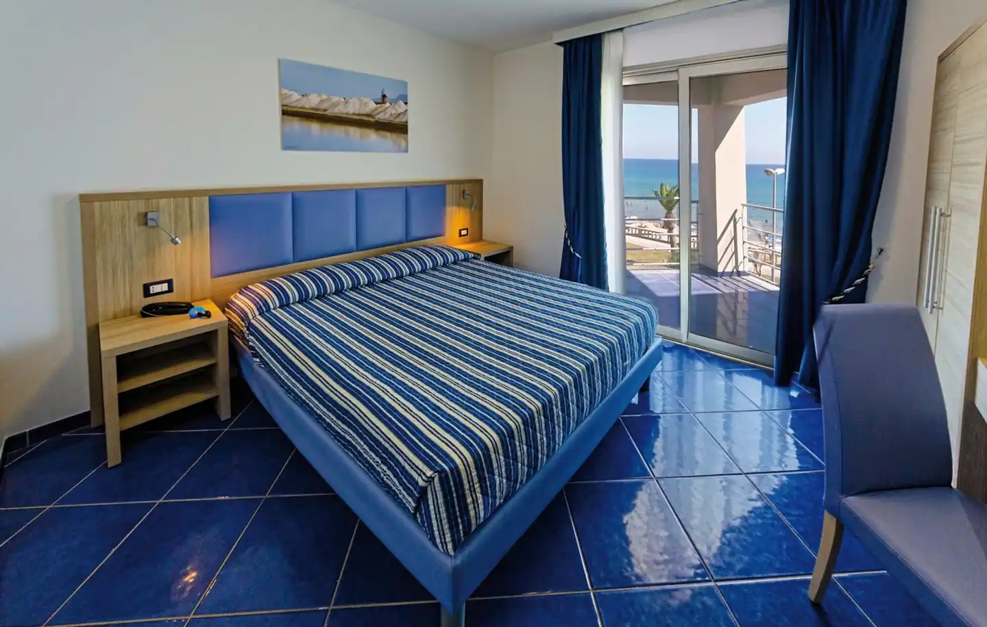 Astro Suite Hotel Wohnbeispiel