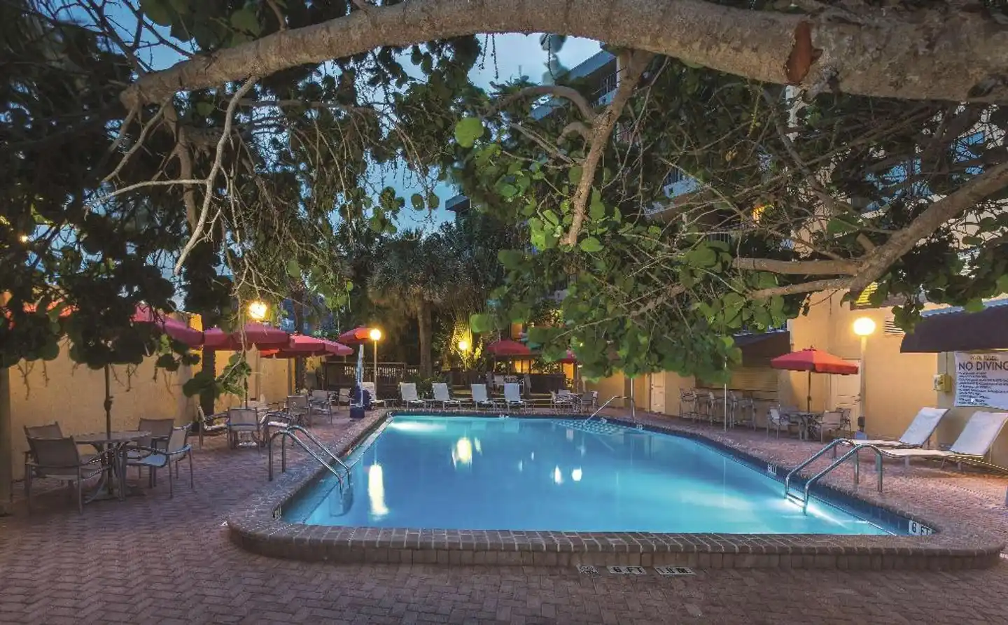 La Quinta Inn & Suites Cocoa Beach Oceanfront Pool