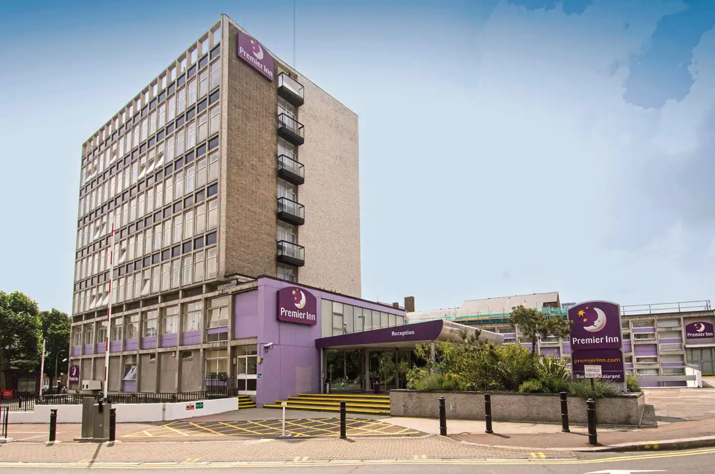Premier Inn London Putney Bridge Hotel Aussenansicht