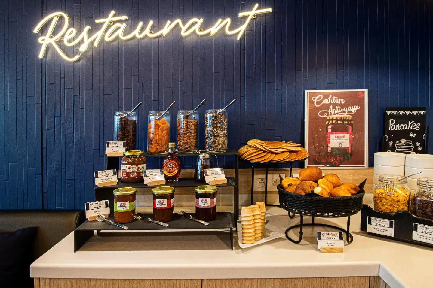 Holiday Inn Express Paris-Canal De La Villette Restaurant