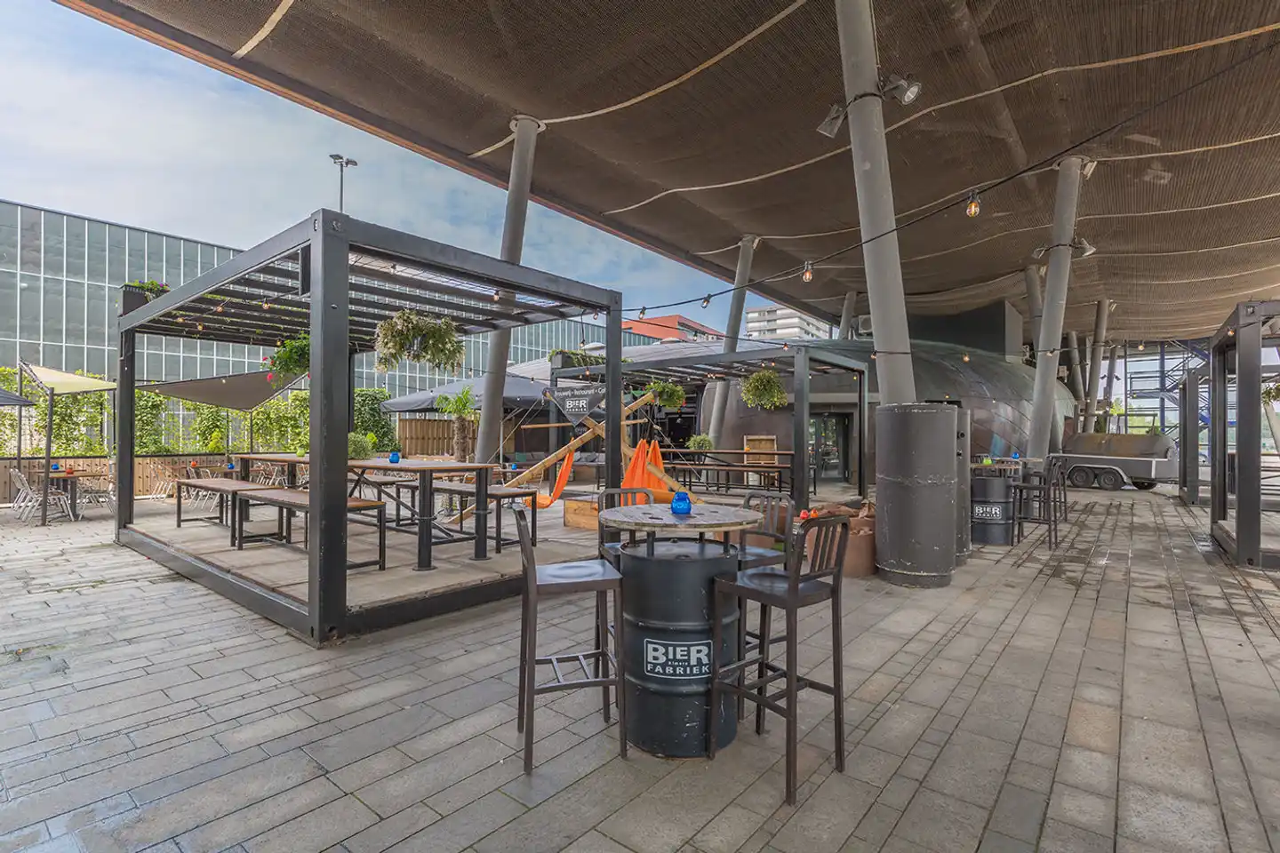 Leonardo Hotel Almere City Center Terrasse