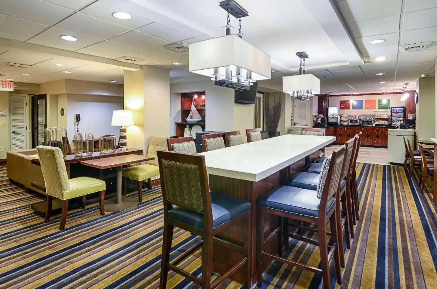 Comfort Inn Downtown DC/Convention Center Bar