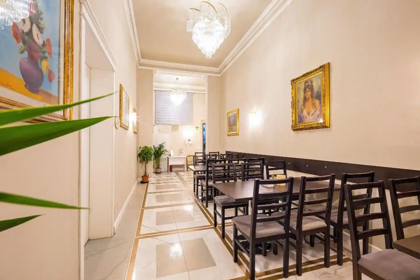 Annabella Hotel Lobby