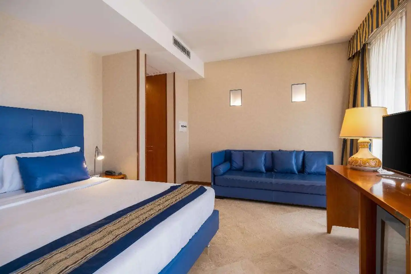 Rome Airport Hotel Fiumicino Wohnbeispiel
