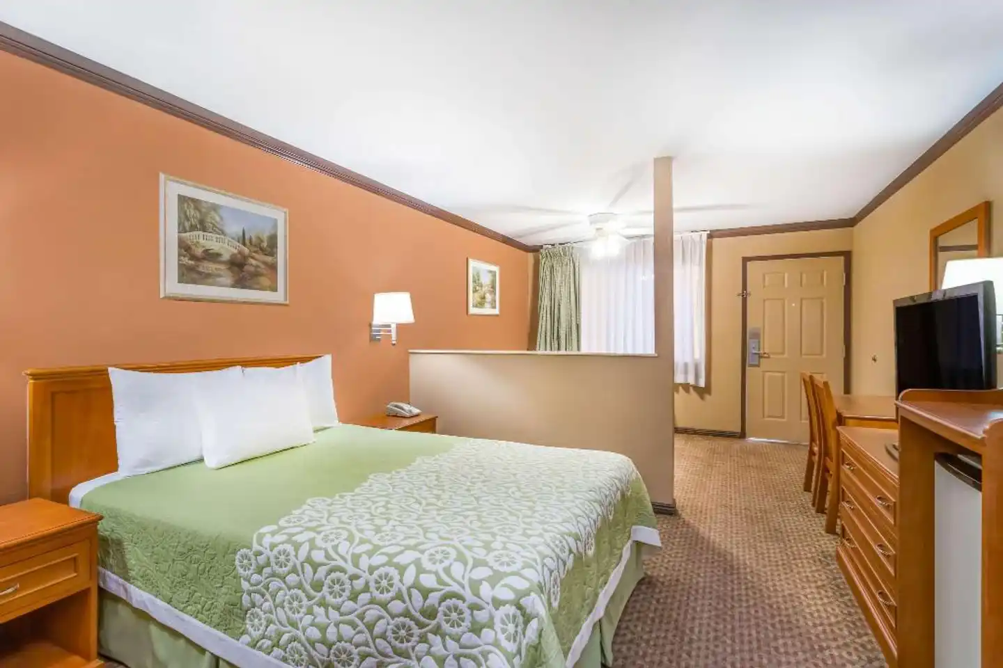 Days Inn by Wyndham Bishop Wohnbeispiel
