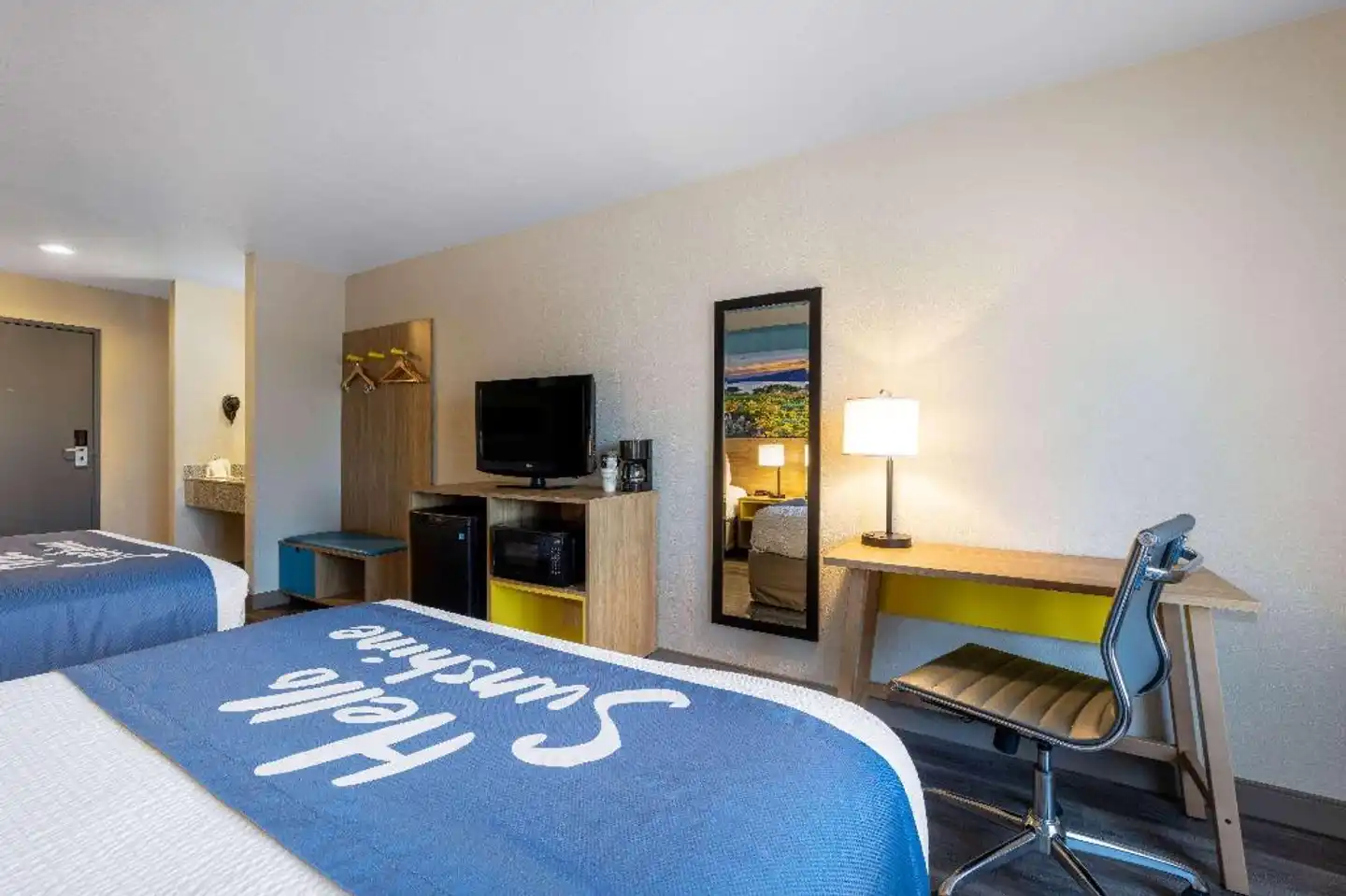 Days Inn by Wyndham Lathrop Wohnbeispiel