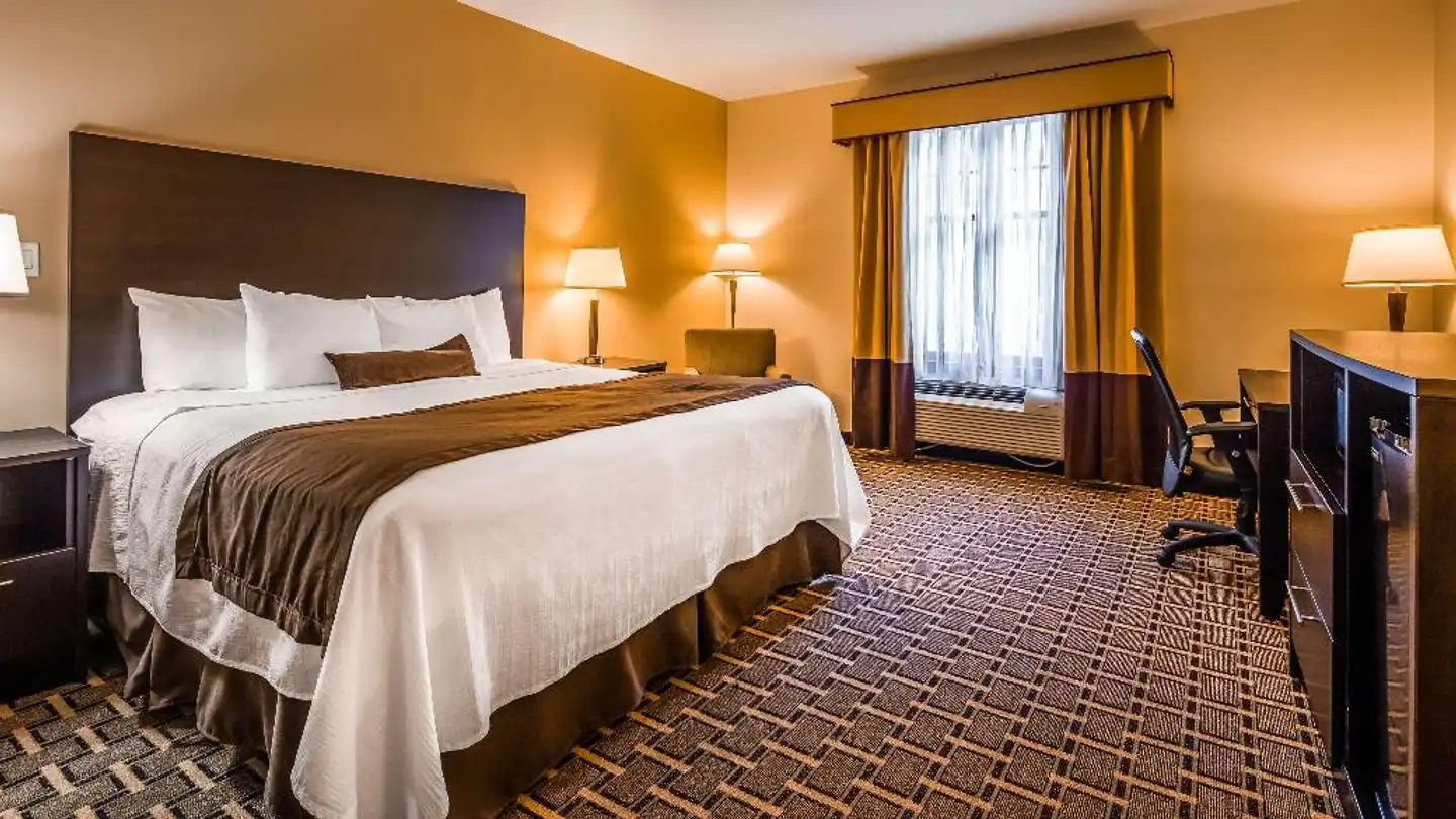 Best Western Plus The Inn & Suites at the Falls Wohnbeispiel
