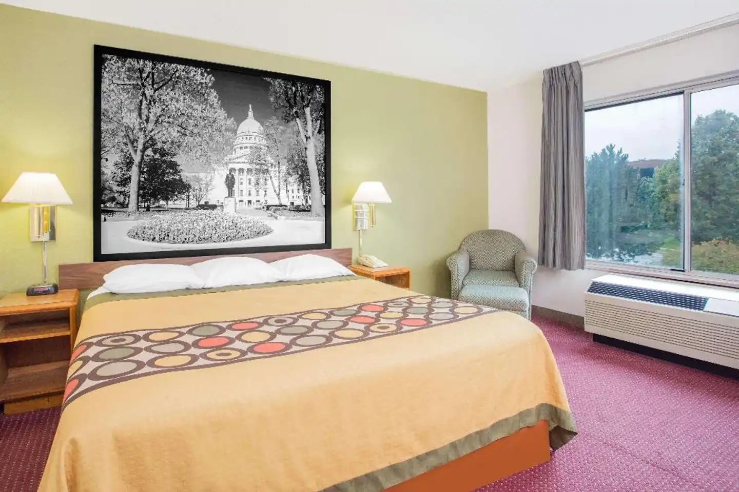 Super 8 Madison East Wohnbeispiel