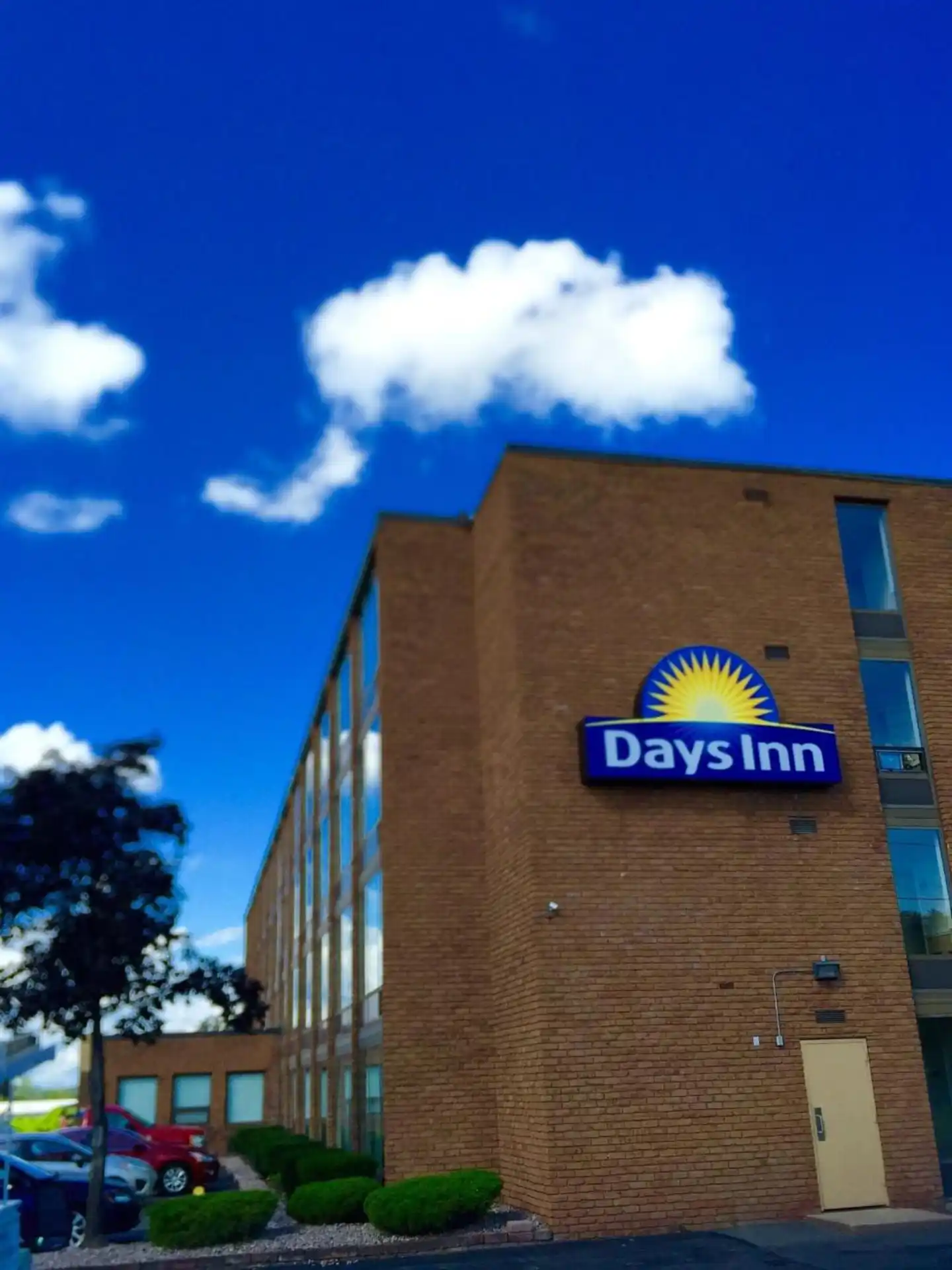 Days Inn by Wyndham Syracuse Aussenansicht