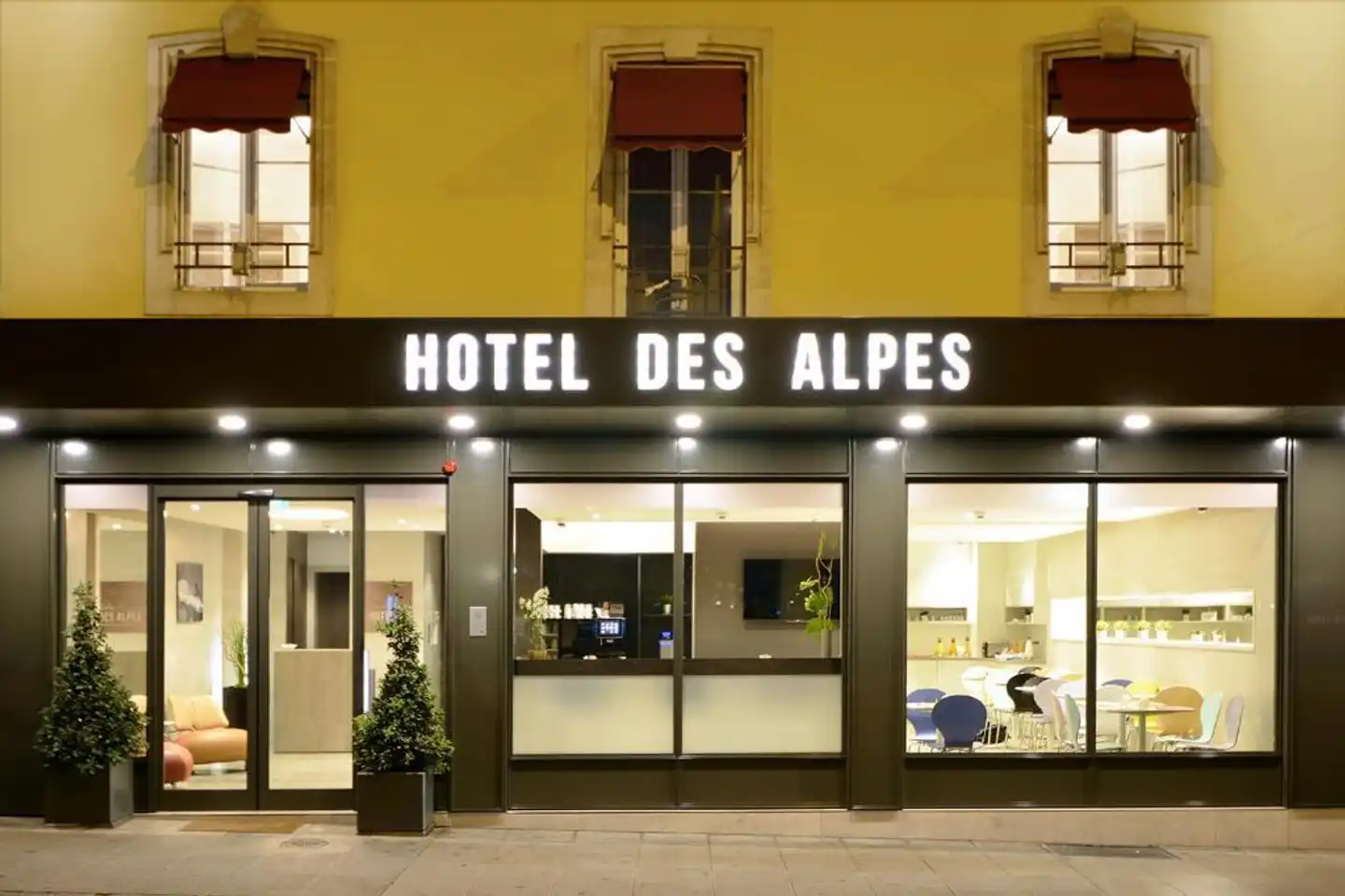 Des Alpes Aussenansicht
