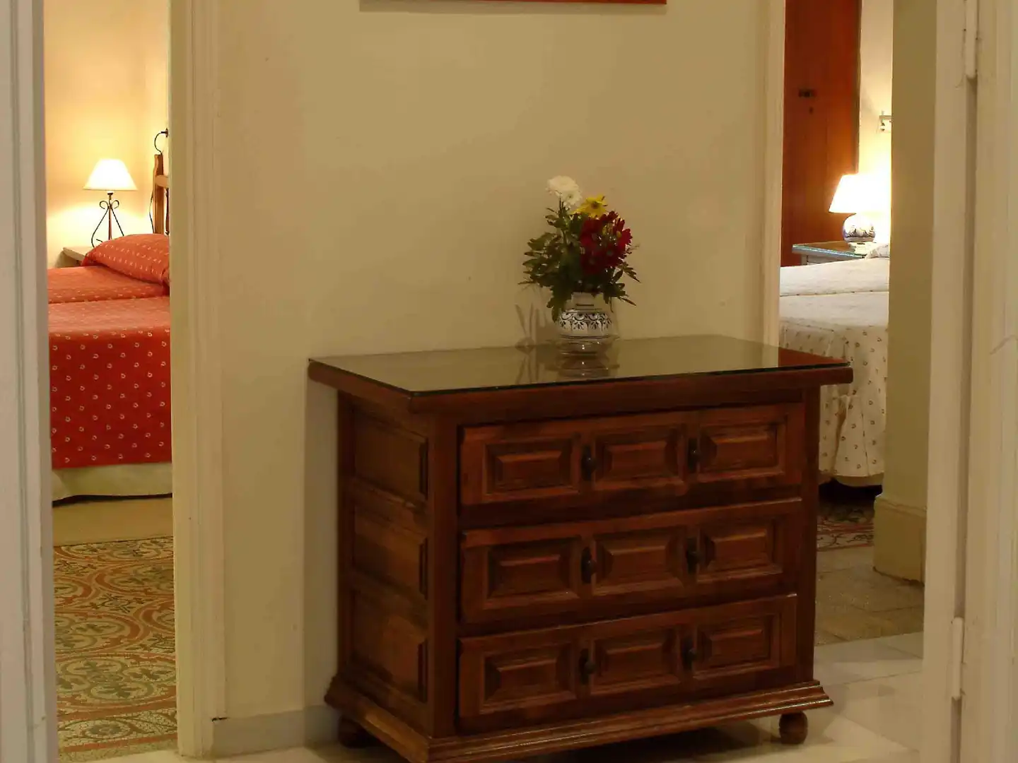 Simon Lobby