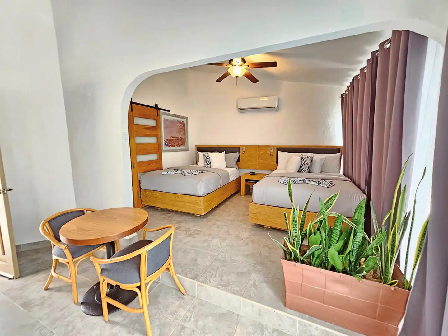 Buena Vista Oceanfront & Hot Springs Resort Wohnbeispiel