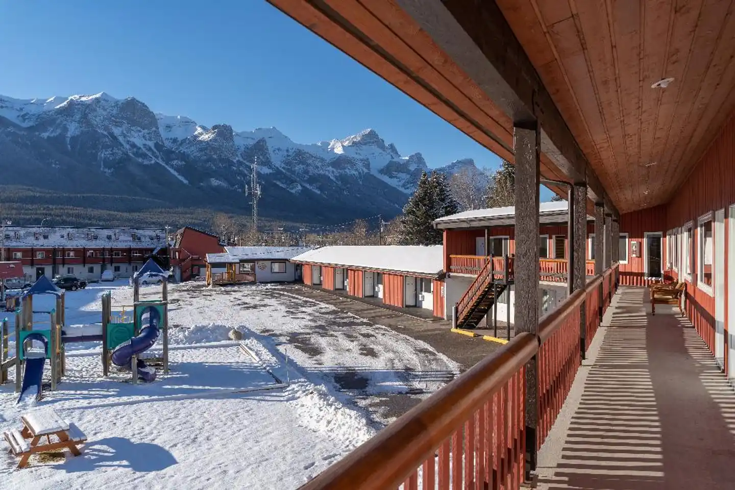 Canmore Rocky Mountain Ski Lodge Terrasse