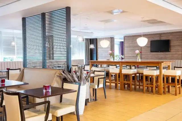 Holiday Inn Express Amsterdam - Sloterdijk Station Bar