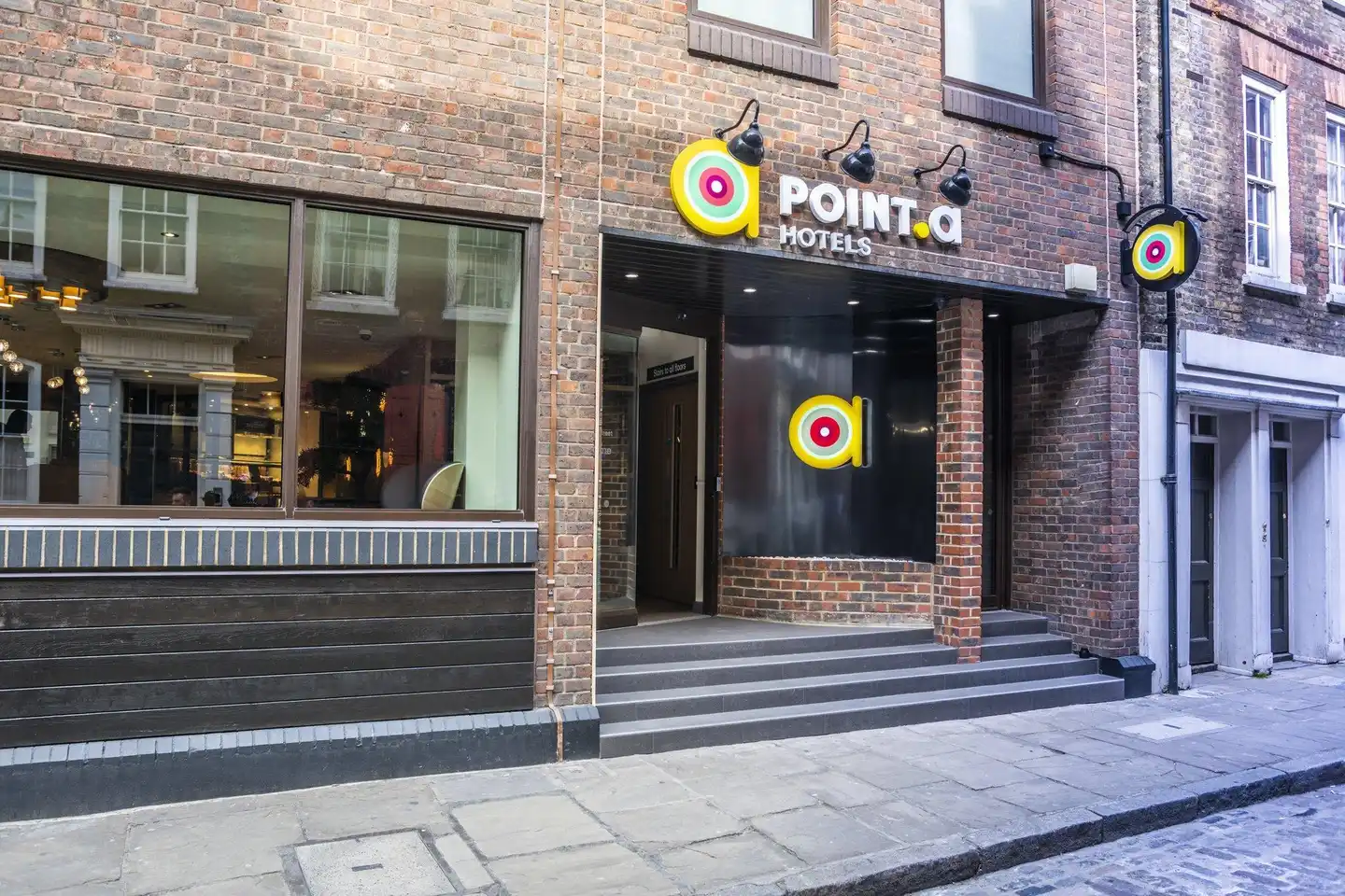 Tune Hotel Liverpool Street, London Aussenansicht