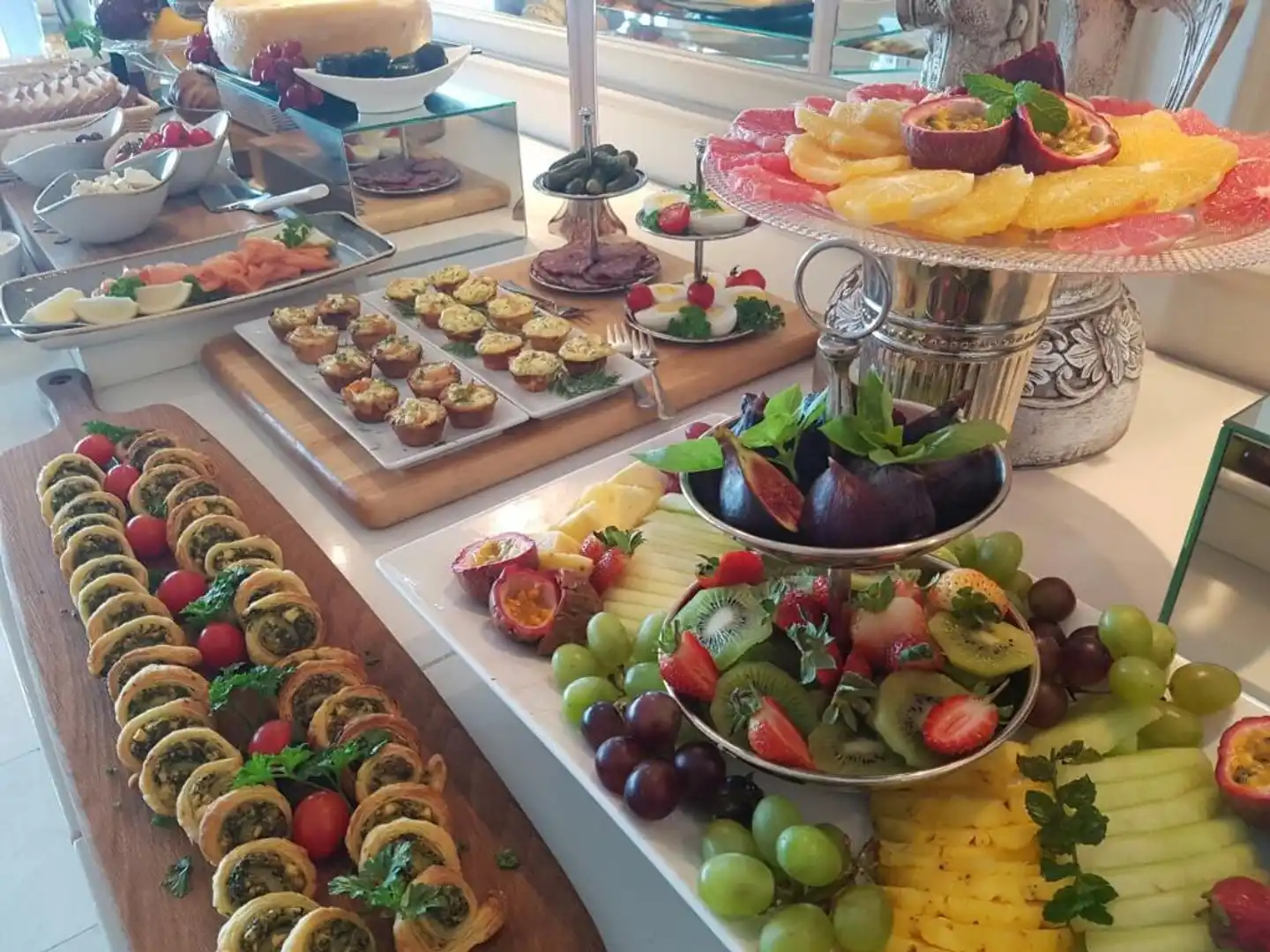 The Clarendon - Bantry Bay Restaurant