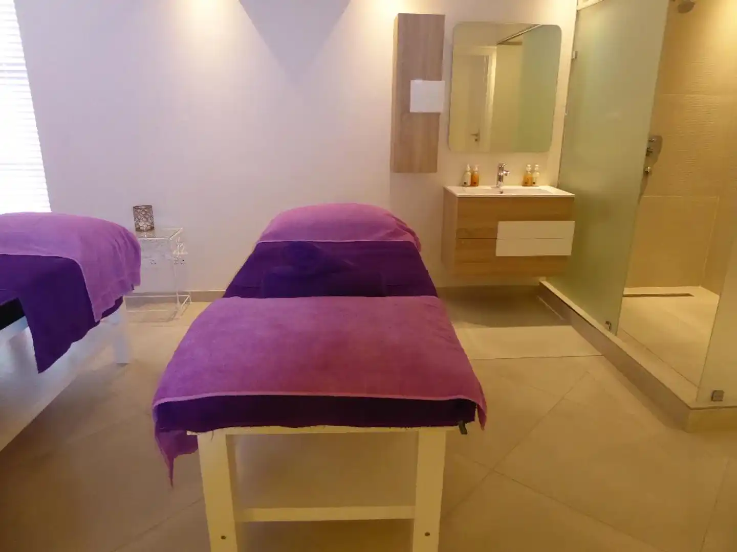The Clarendon - Bantry Bay Wellness