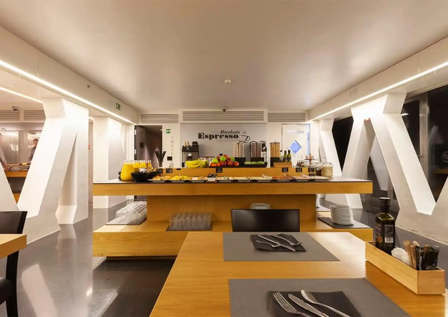 Royal Passeig de Gracia Bar