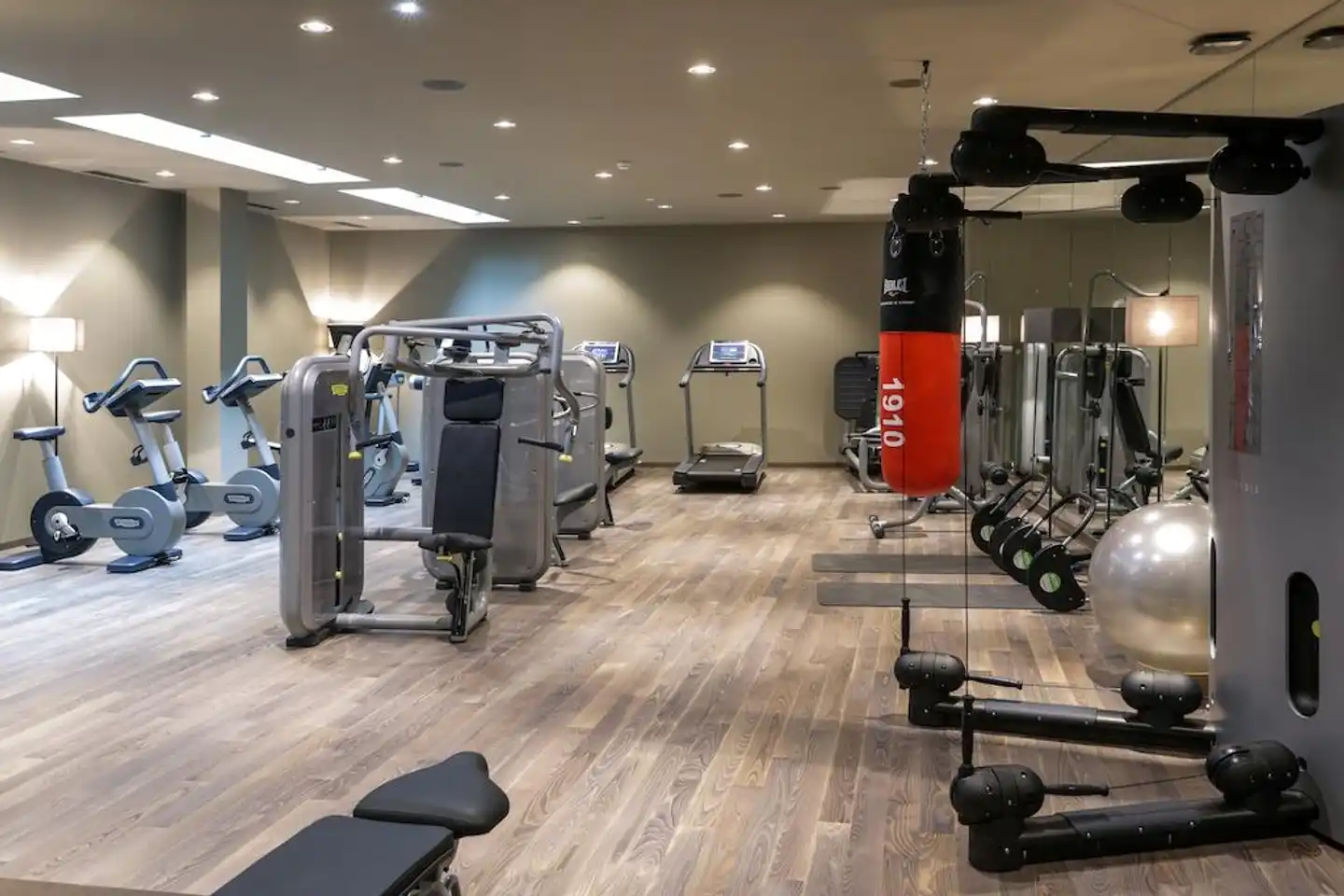 The Passage Sport und Entertainment