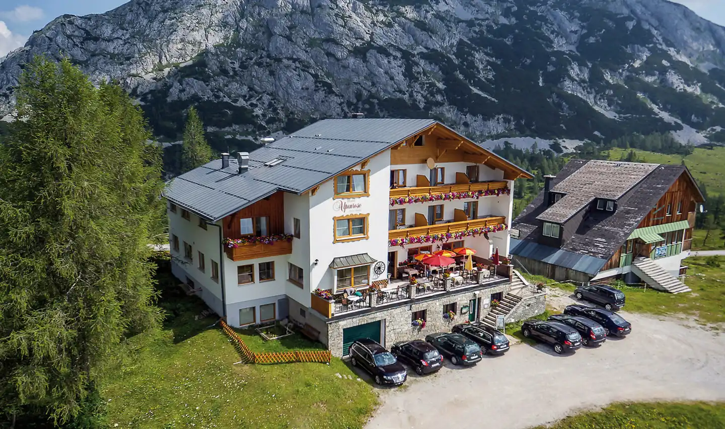 Alpenrose Aussenansicht