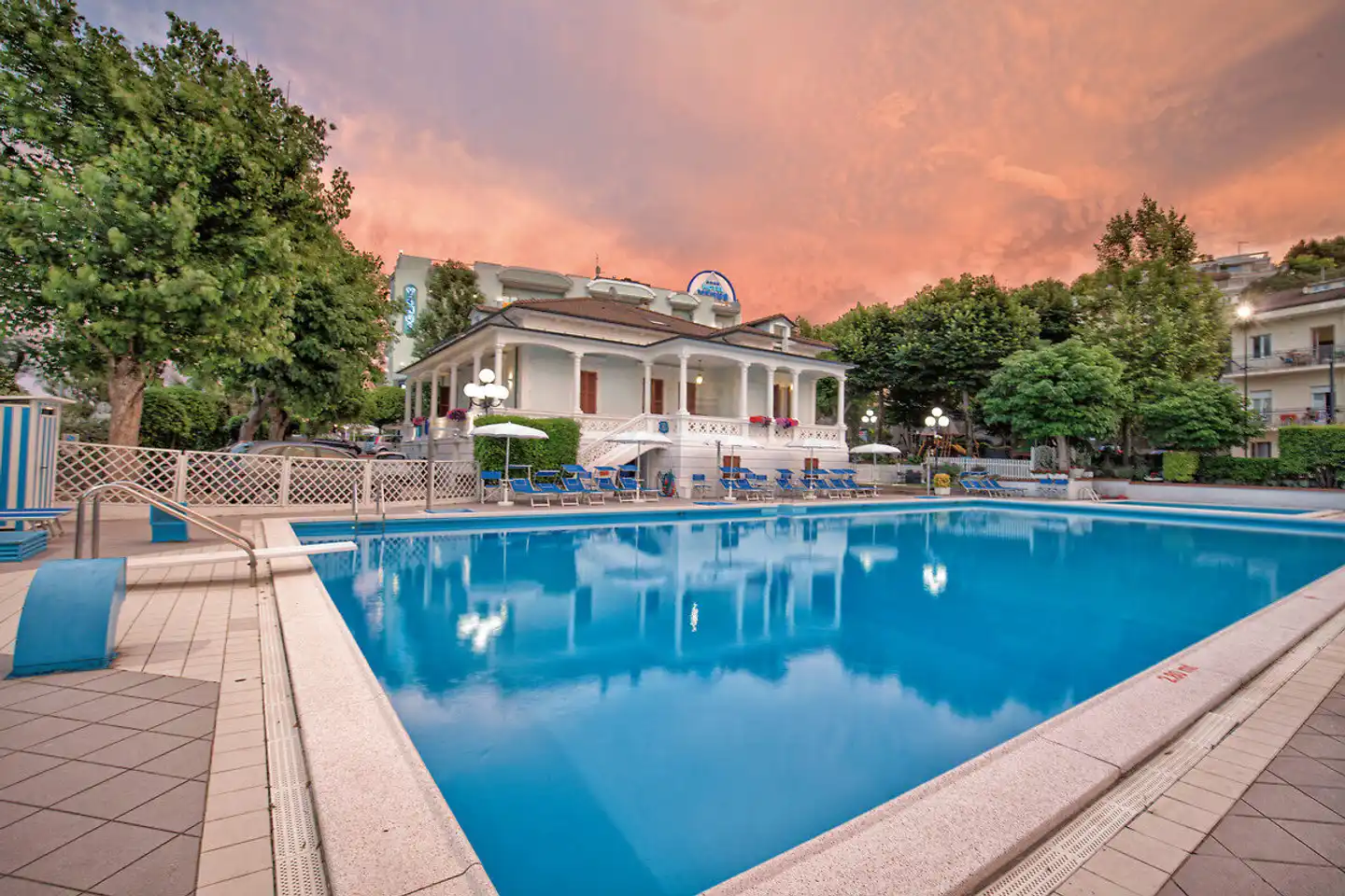 Venus Pool