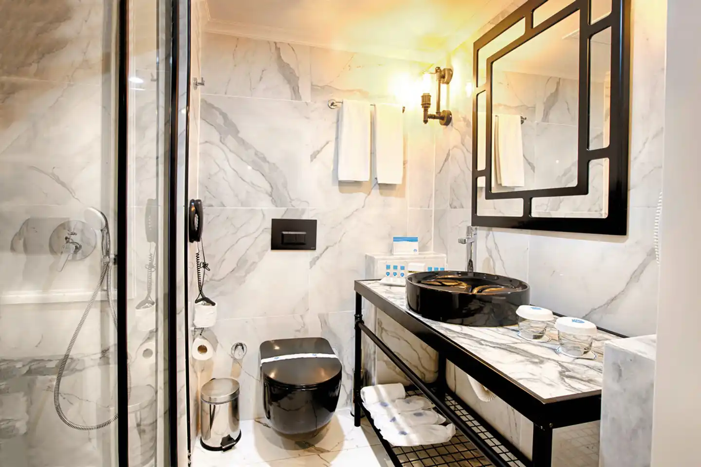 Dosinia Luxury Resort Badezimmer