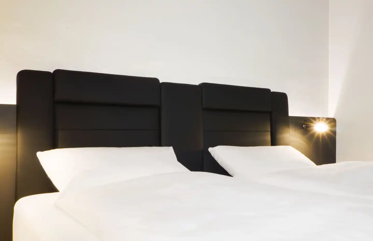 V8 Hotel Köln @MOTORWORLD, an Ascend Hotel Collection Member Wohnbeispiel