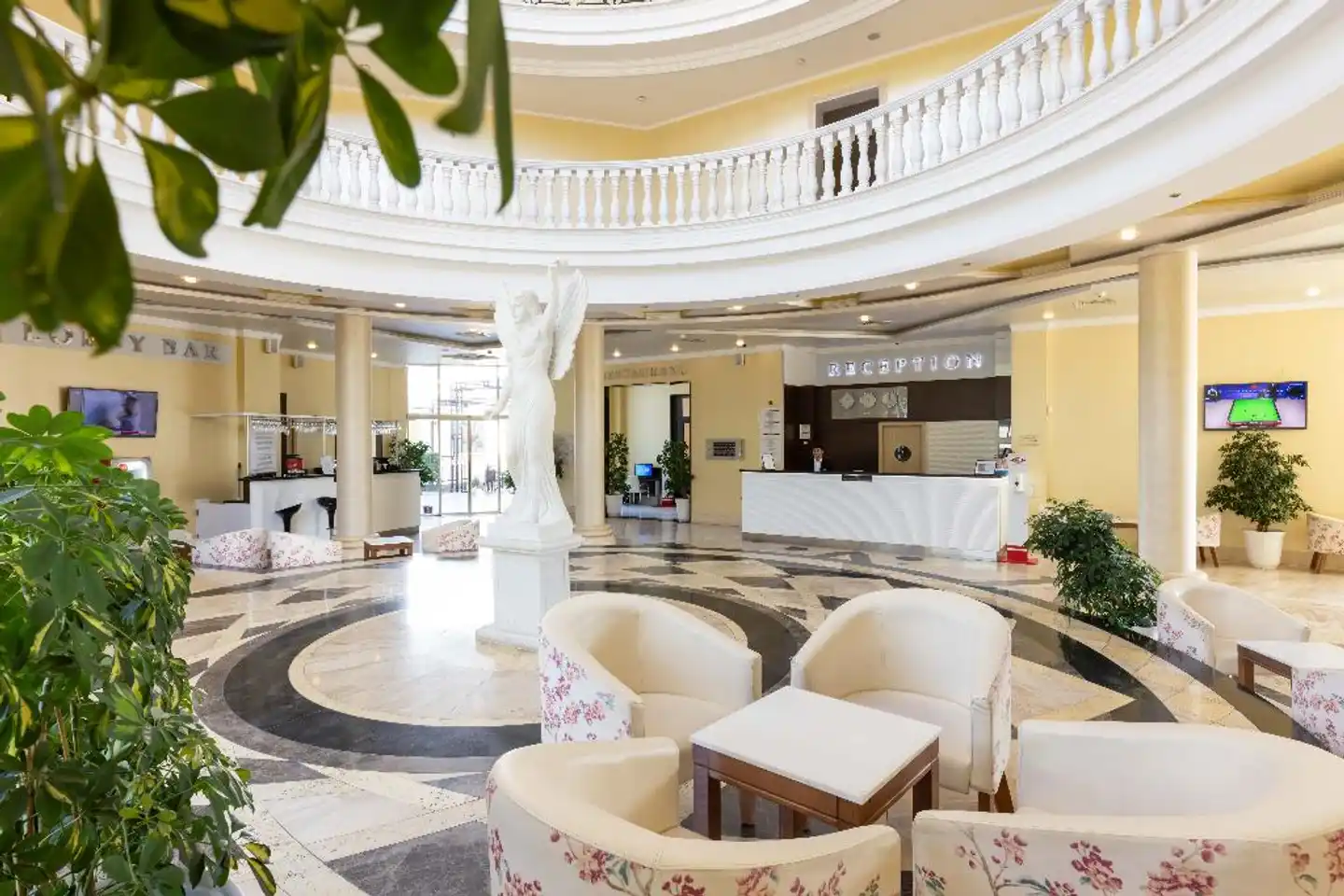 Rome Palace Deluxe Lobby